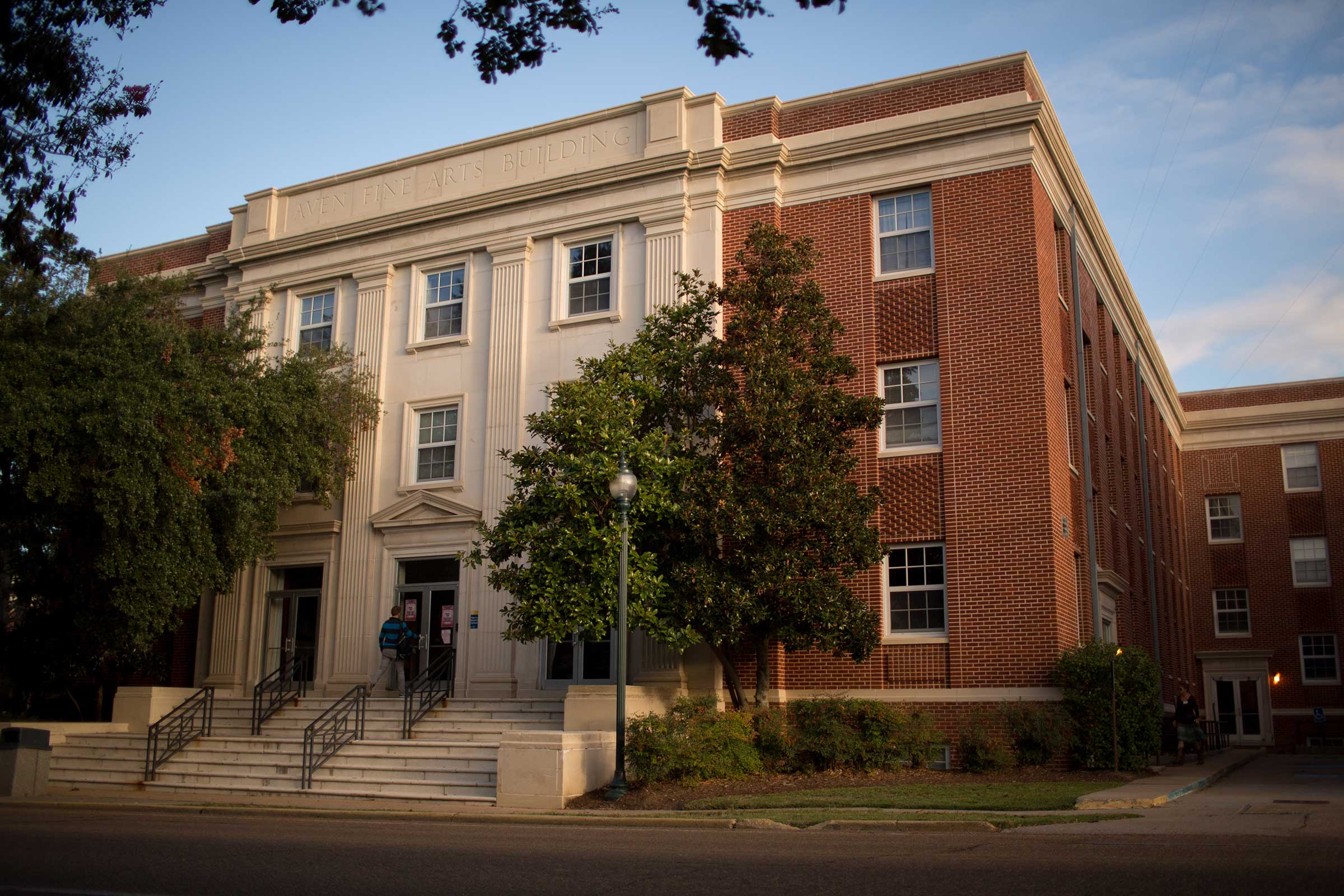 Aven Hall